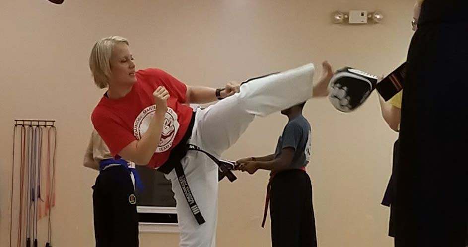 Karate classes for women in Roanoke